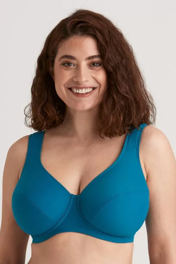 Miss Mary Maya bikini bh Petrol Shop